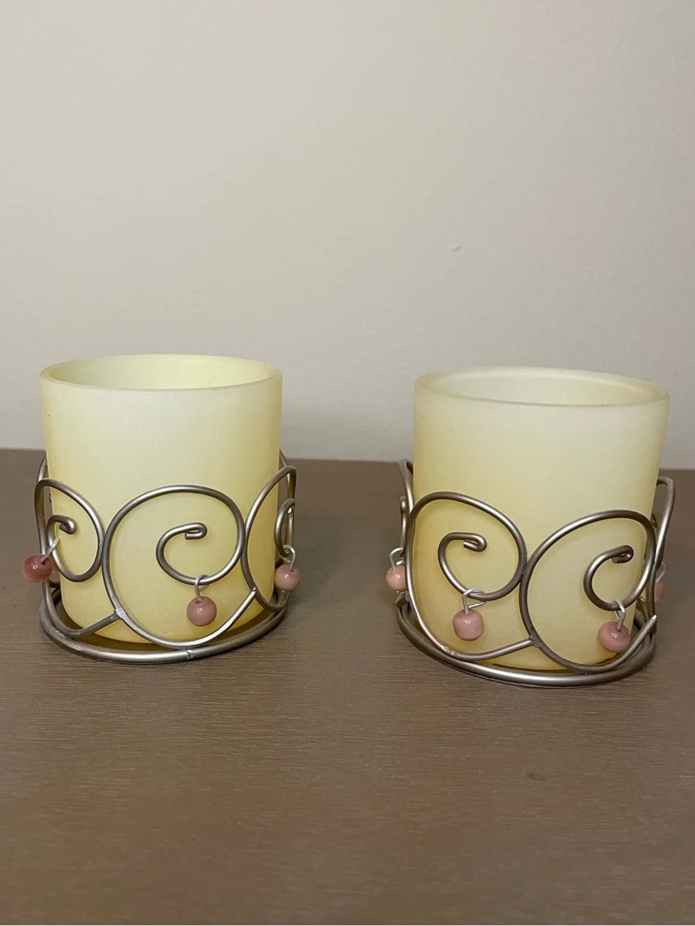 Set of 2 candle holders